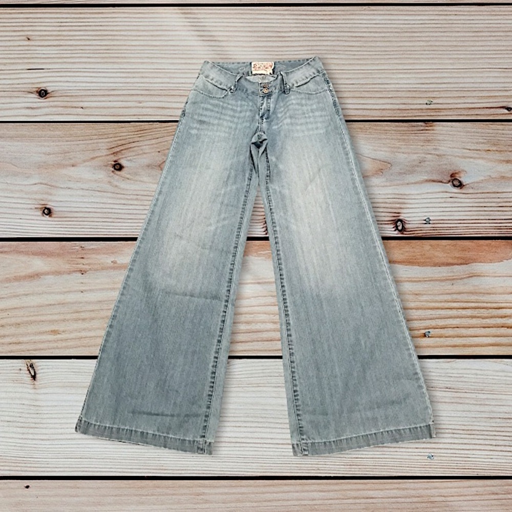American Rag Wide Leg Jeans